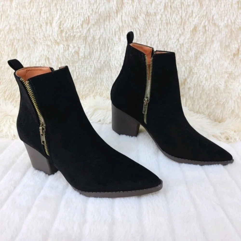 * Mata Black Western Style Slip On Ankle Bootie With 2 1/2
